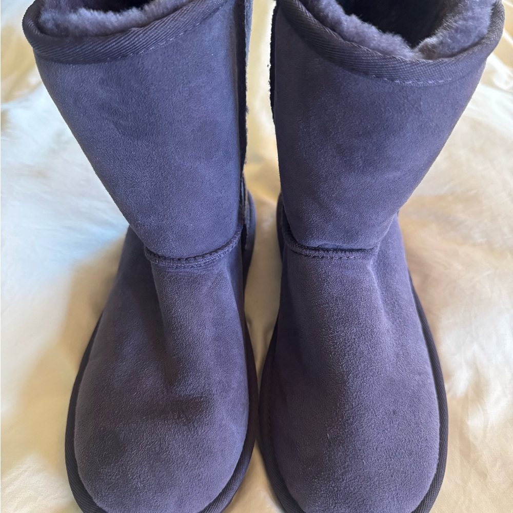 UGG classic short purple